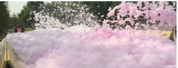 1.png 无锡狗子28化工分享曝气池的泡沫颜色不同是怎么回事?